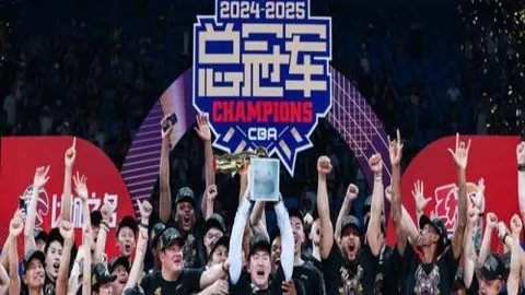 皇马新规出炉网球赛事信息：穆帅严厉处理迟到者，缺席训练成惩罚